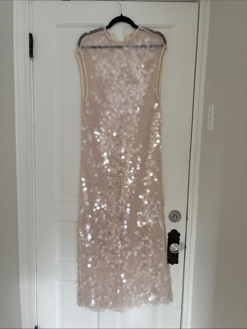 ASTRID SEQUIN MAXI DRESS CREAM
Regular price USD $239.00 - Picture 2 of 5
